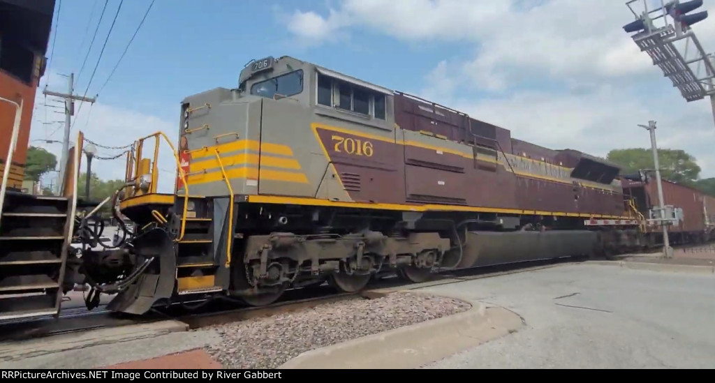 Canadian Pacific 7016 Maroon Block Heritage Unit